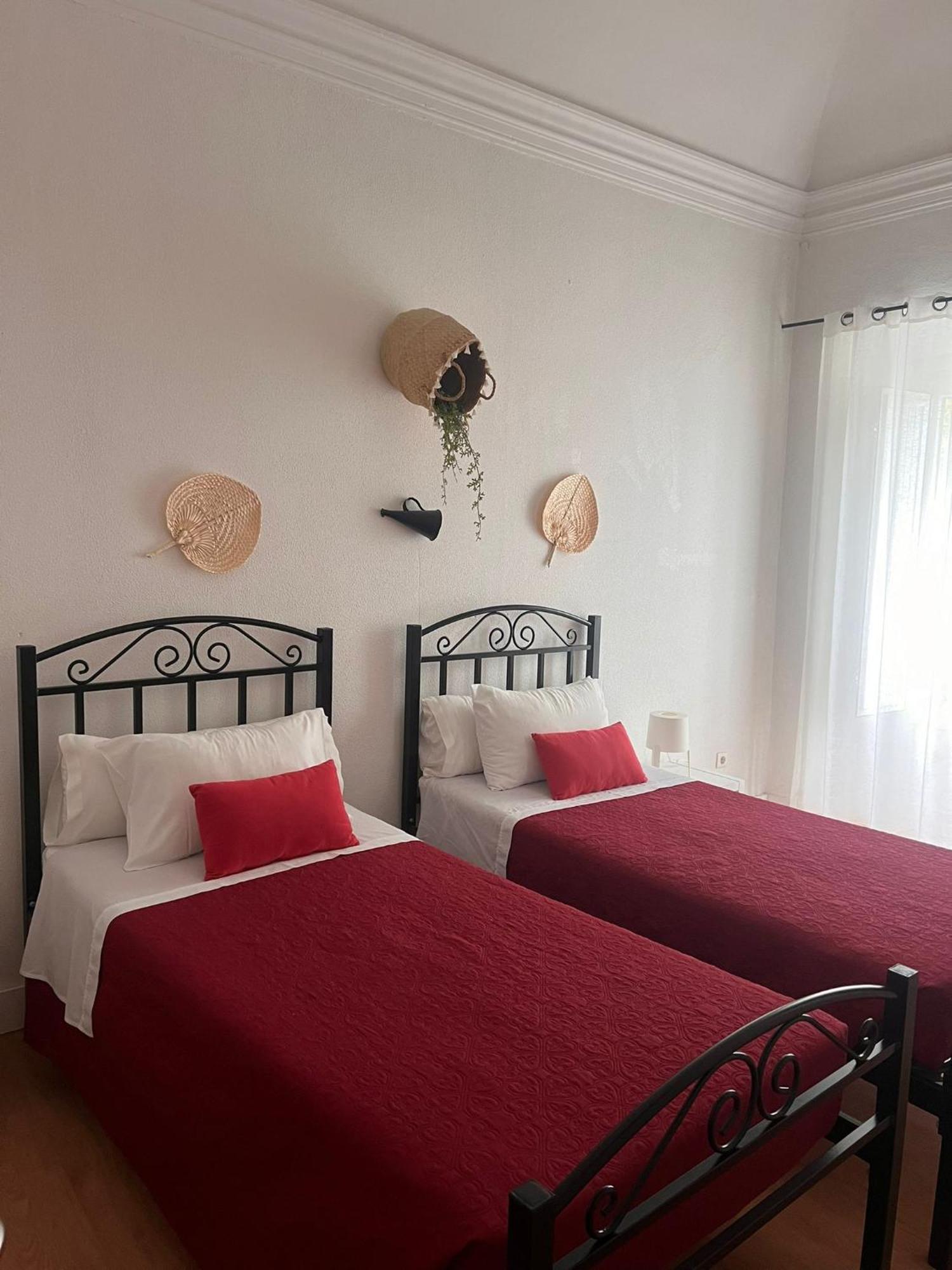 Avis Guesthouse เอโวรา ภายนอก รูปภาพ