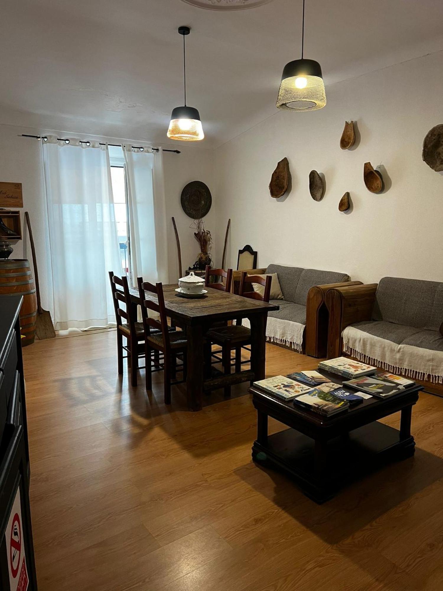 Avis Guesthouse เอโวรา ภายนอก รูปภาพ